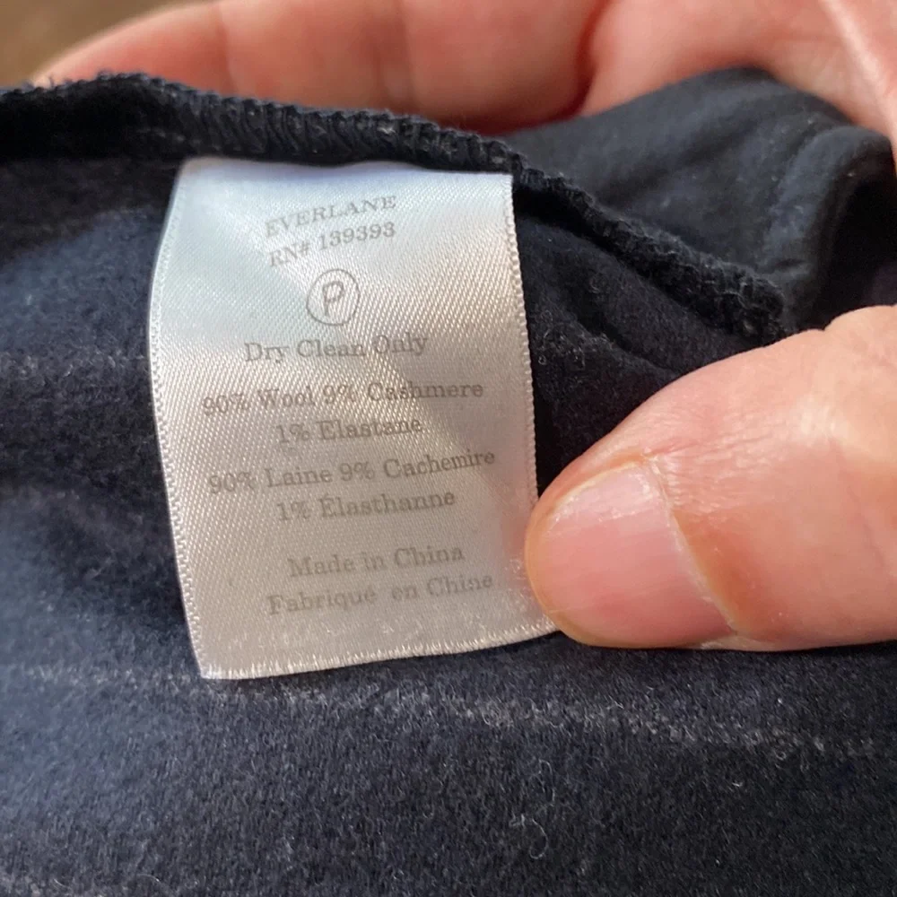 Everlane navy pinstripe pants size 8 - Picture 7 of 7